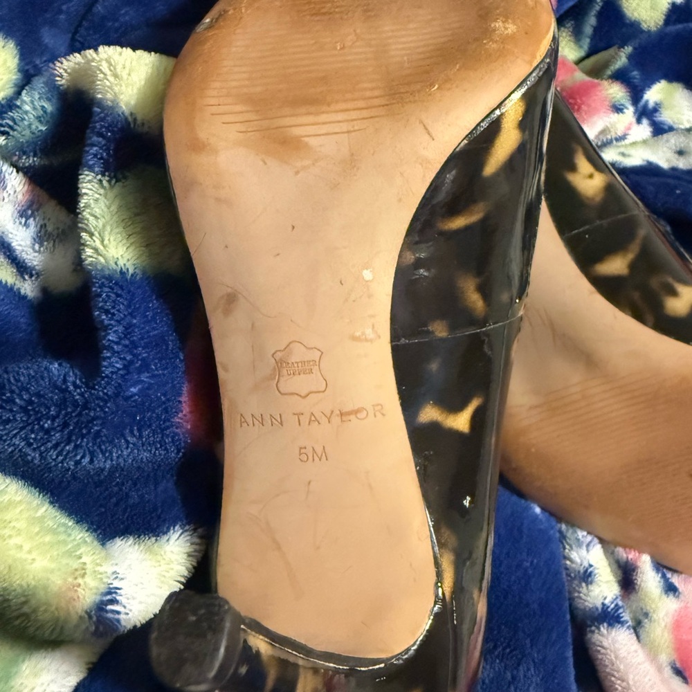 Ann Taylor Tortoise Shell Patterned Heels - image 3